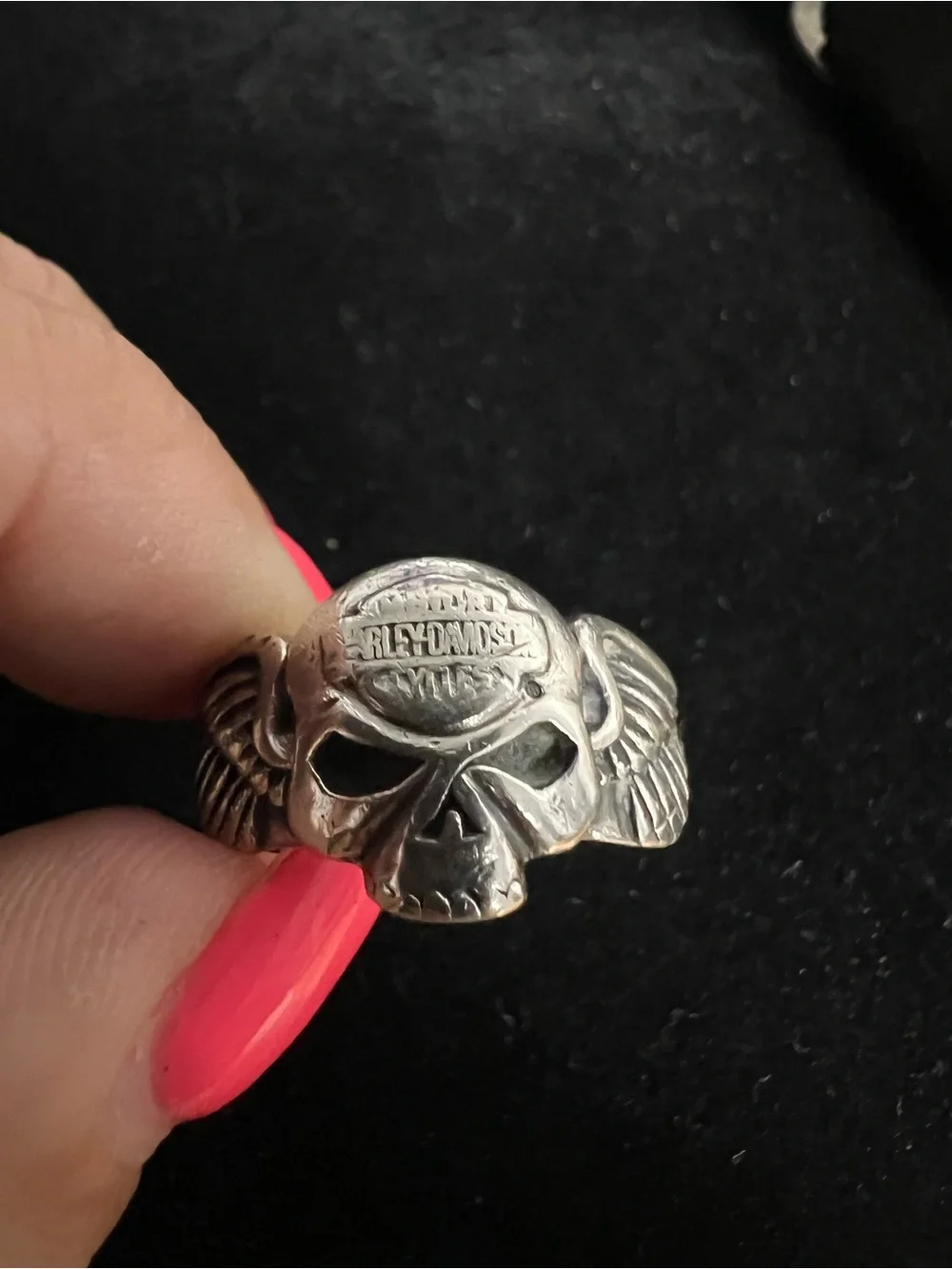 Harley-Davidson AUTHENTIC MOD WILLIE skull wing ring. STERLING SILVER